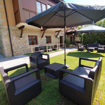 Apartamentos Altamira Santillana del Mar Bagian luar foto