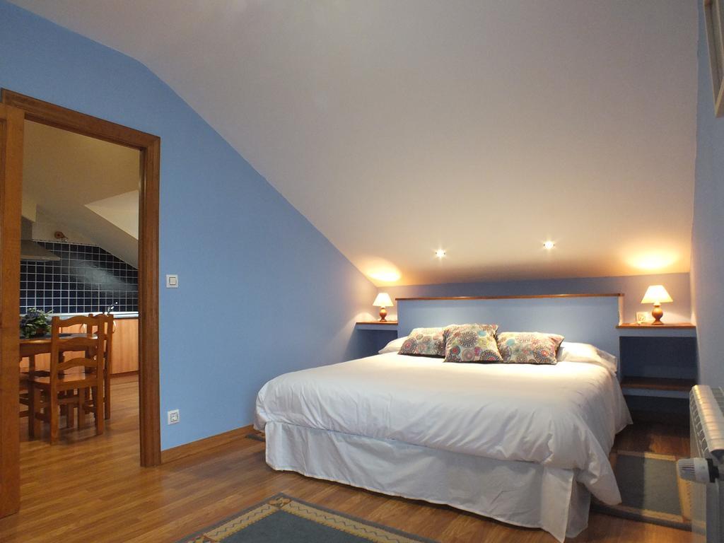 Apartamentos Altamira Santillana del Mar Bagian luar foto
