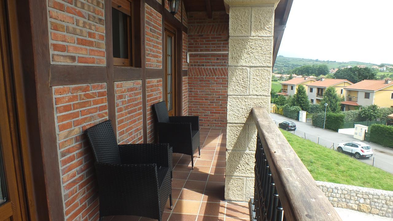 Apartamentos Altamira Santillana del Mar Bagian luar foto